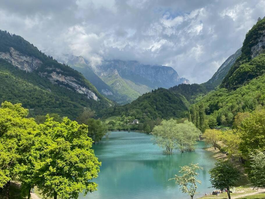 Der Norden Des Gardasees Tenno Bagian luar foto